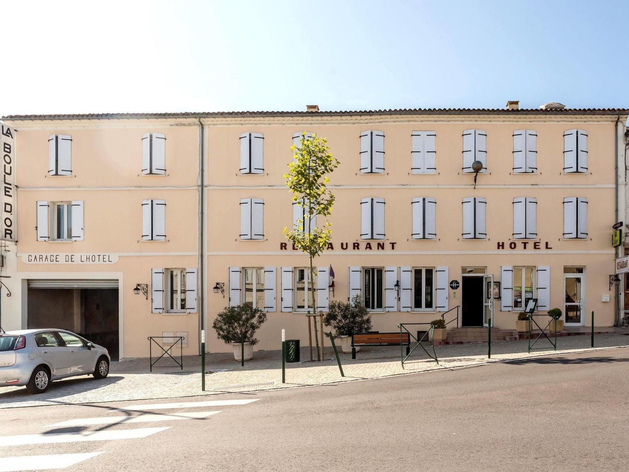 Hotel Restaurant La Boule D'Or Barbezieux-Saint-Hilaire المظهر الخارجي الصورة